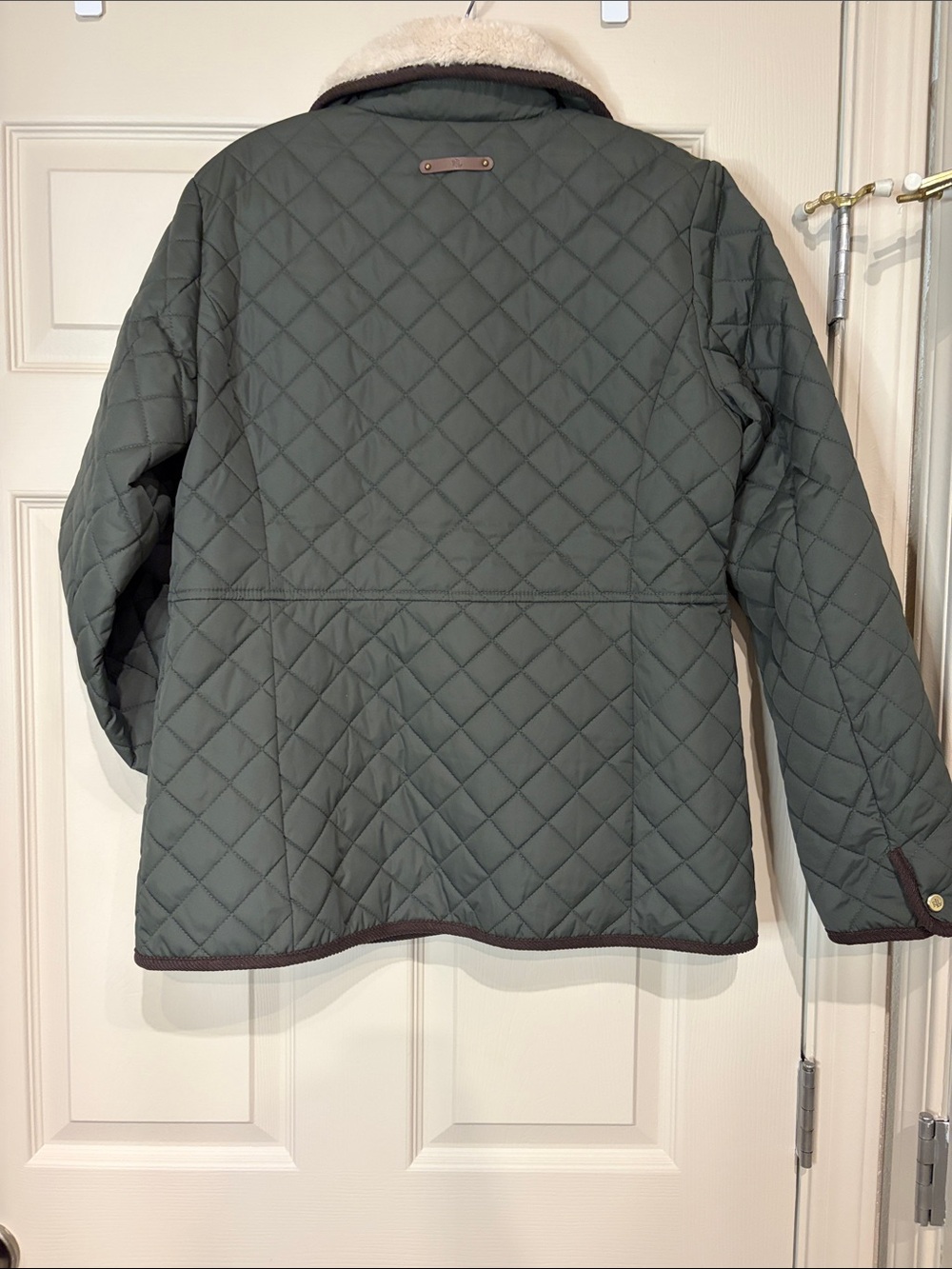 Lauren Ralph Lauren Quilted Puffer Jacket with Sherpa Collar - Picture 4 of 7